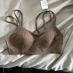 Lululemon like a cloud bra cocoa